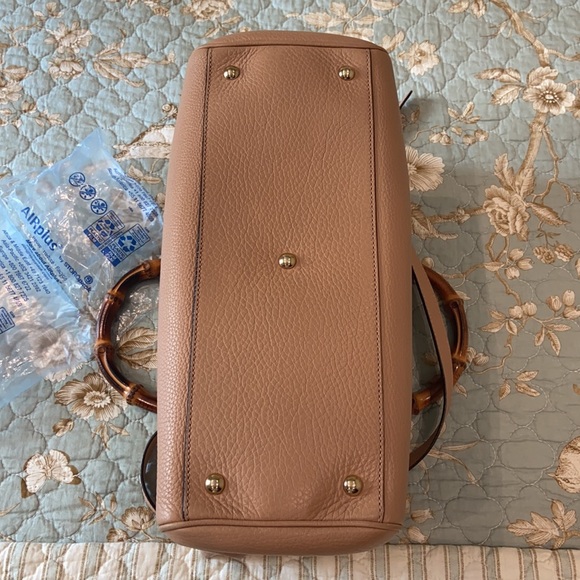 Gucci bag - Picture 3 of 11